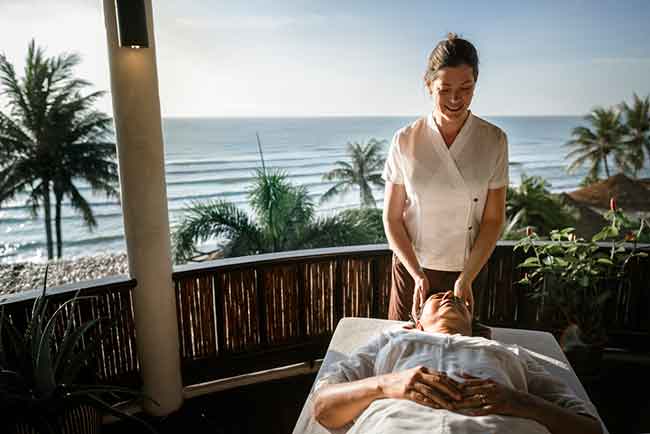massage therapist jobs abroad