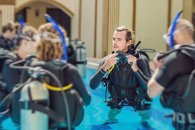 scuba diving instructor abroad